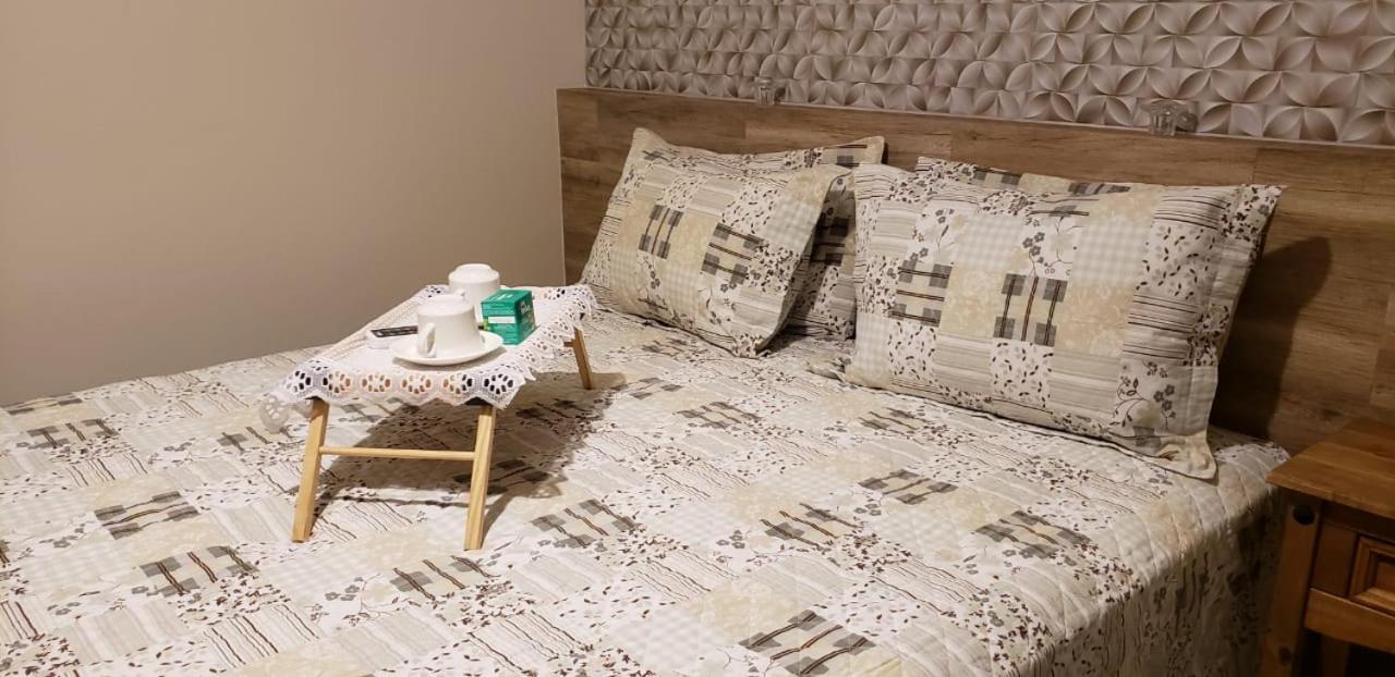 Suites Ambiente Familiar -Prox Do Thermas Aguas de Sao Pedro Room photo