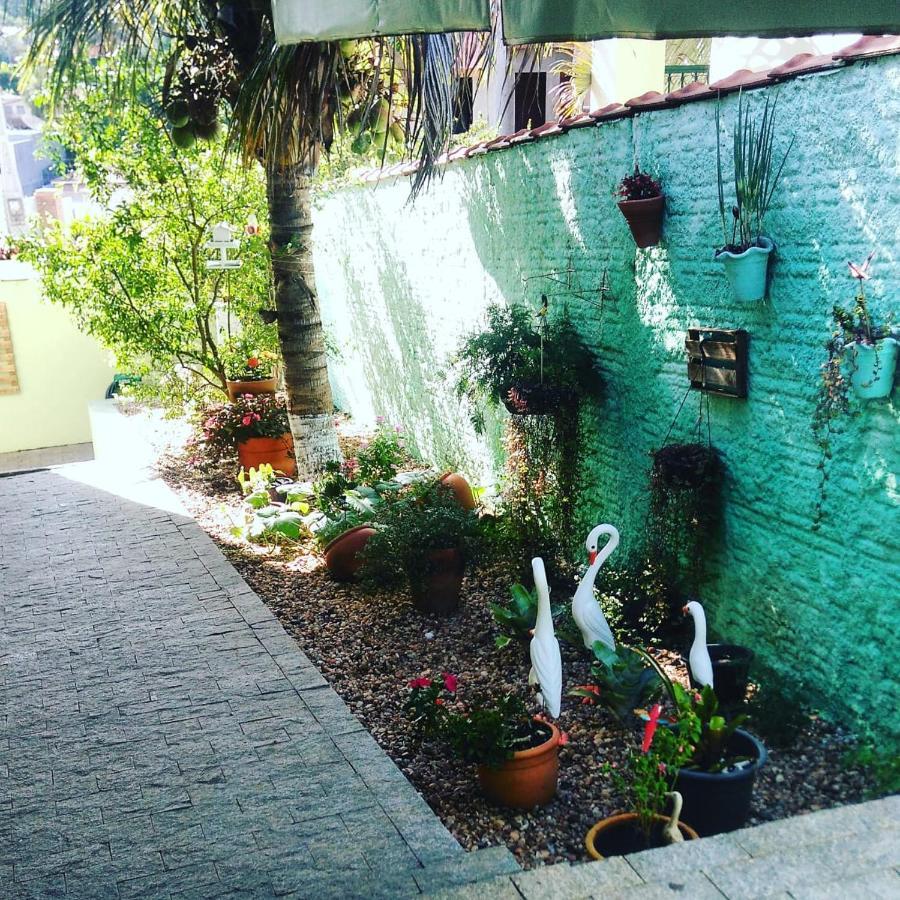 Suites Ambiente Familiar -Prox Do Thermas Aguas de Sao Pedro Exterior photo